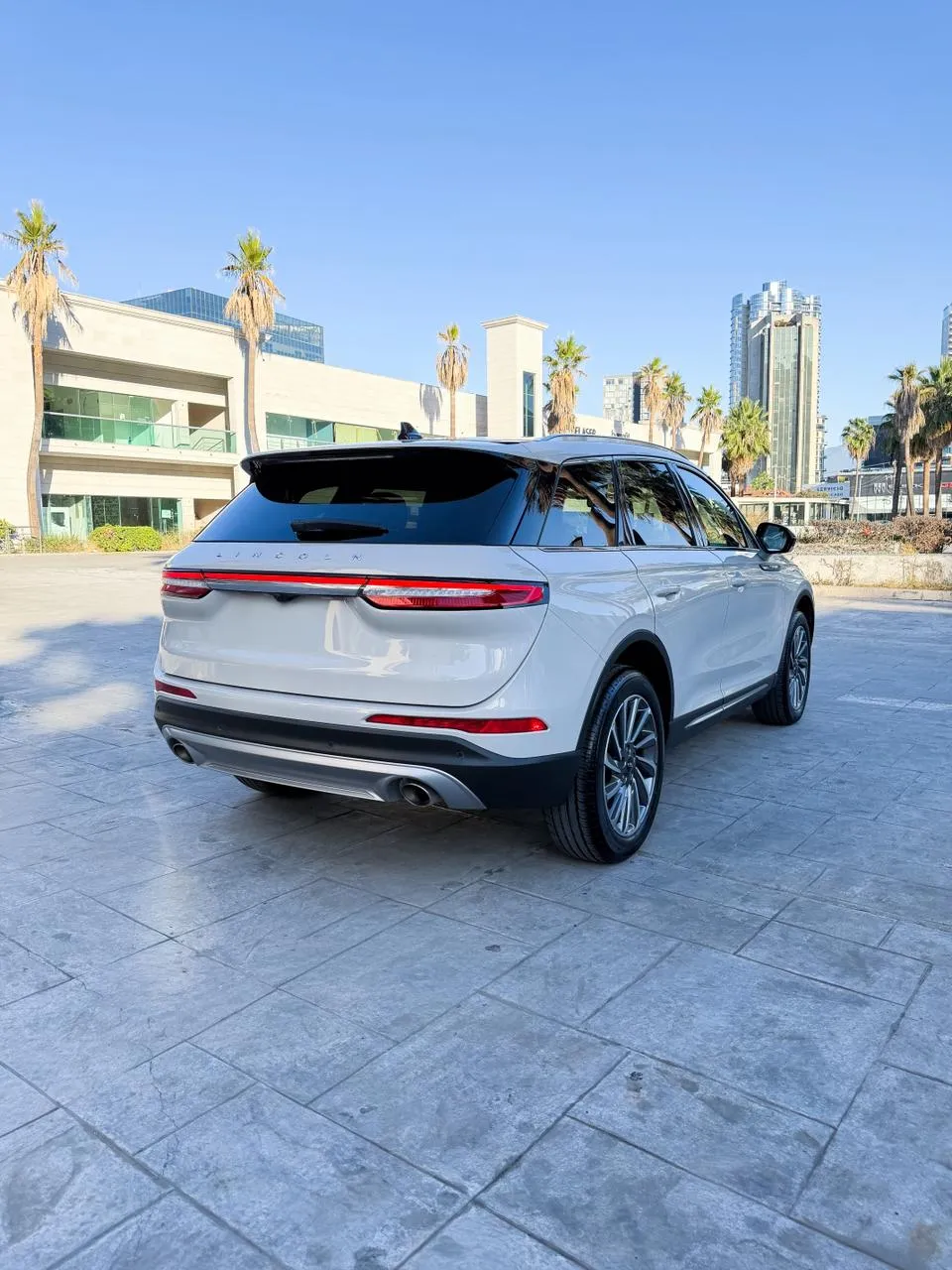 Lincoln Corsair 2024 — foto 2 de 15