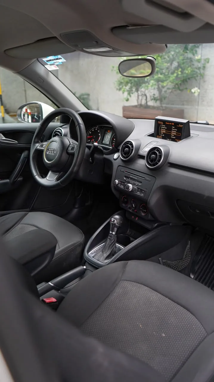 Audi A1 2014 — foto 8 de 9