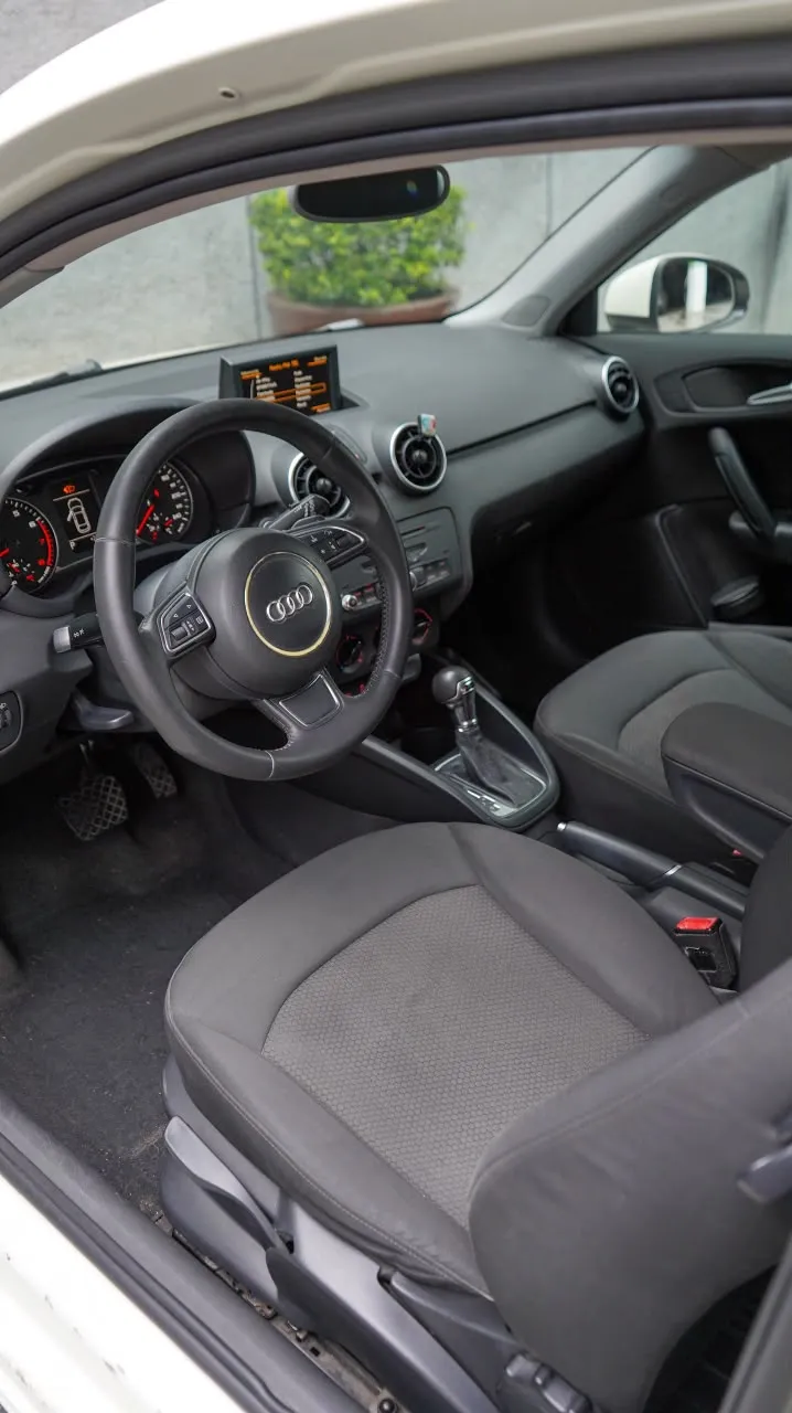 Audi A1 2014 — foto 7 de 9