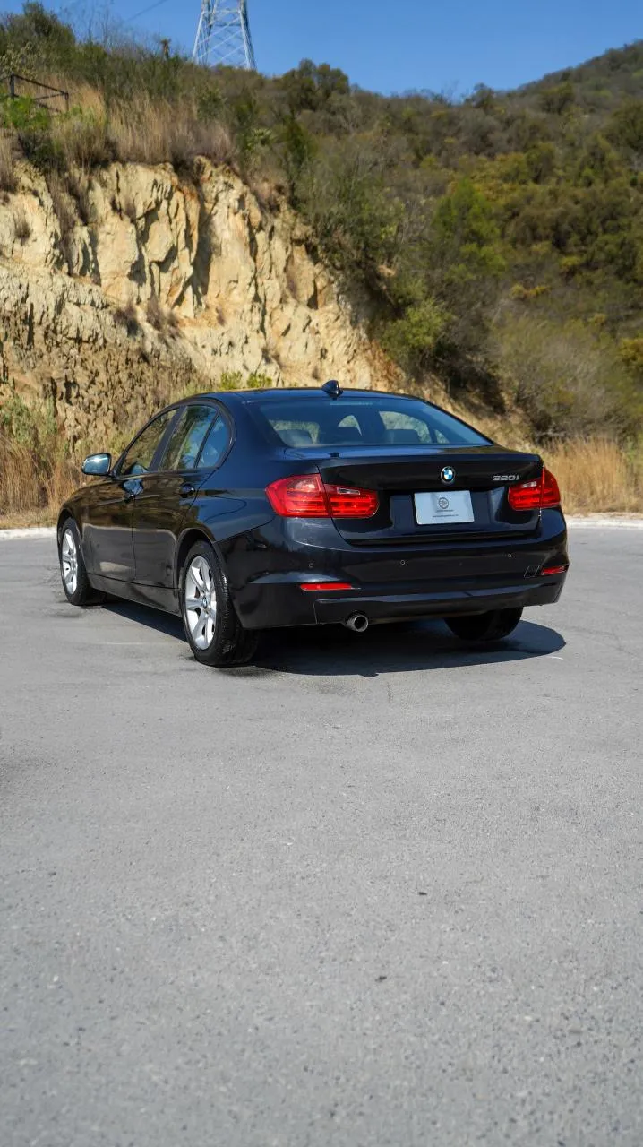 BMW Serie 3 2015 — foto 7 de 11