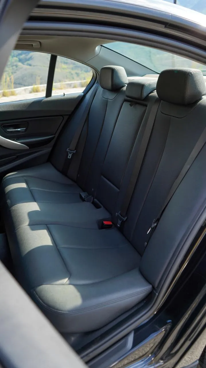 BMW Serie 3 2015 — foto 10 de 11