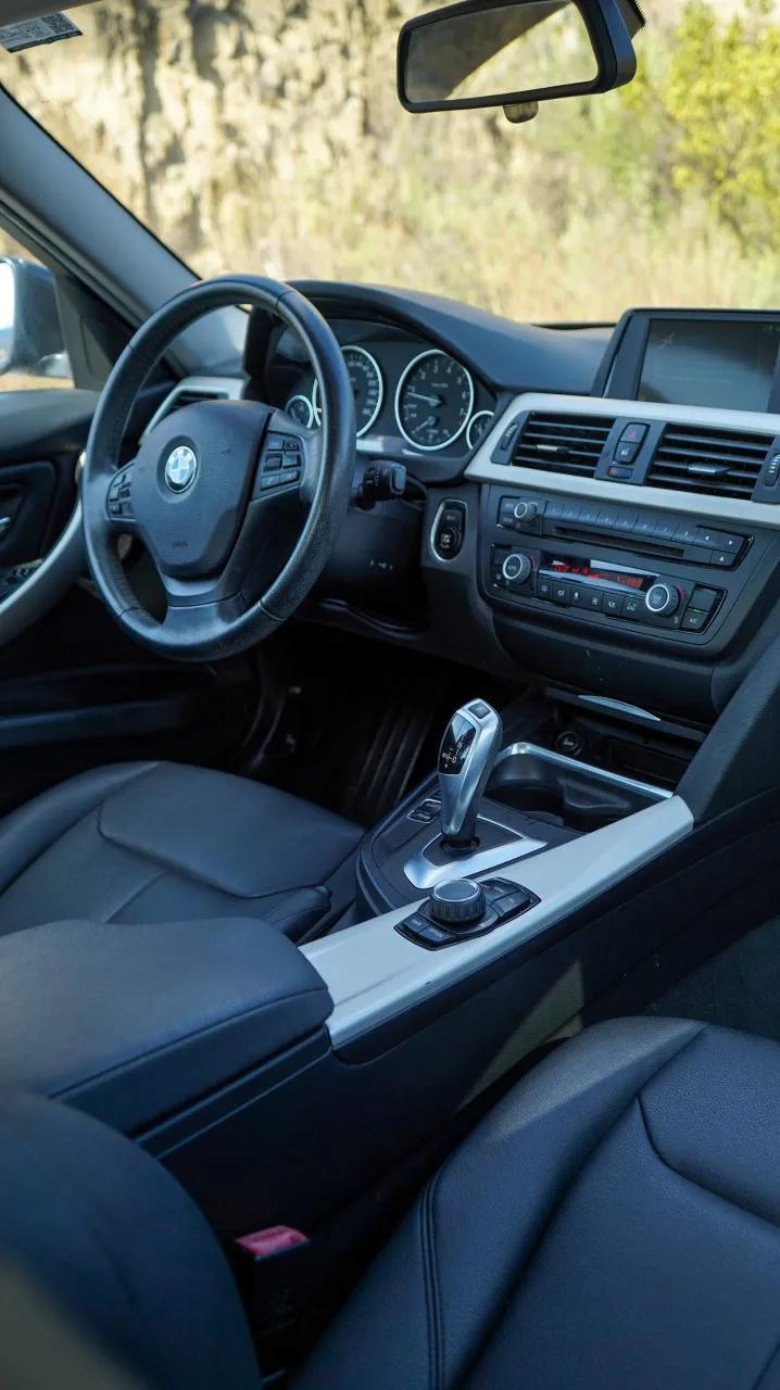 BMW Serie 3 2015 — foto 4 de 11
