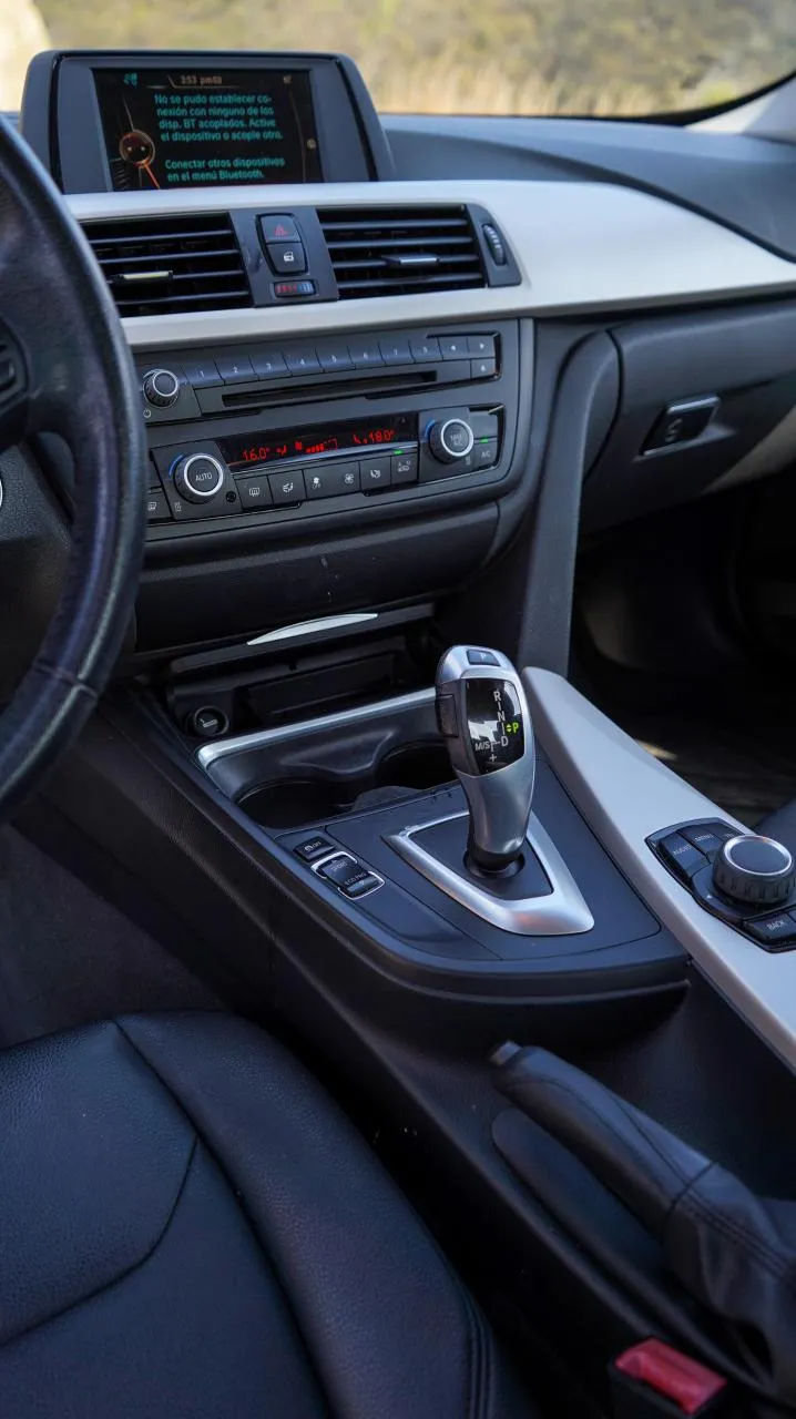 BMW Serie 3 2015 — foto 8 de 11