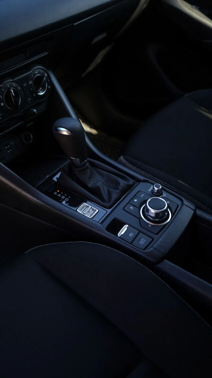 Mazda CX-3 2025 — foto 5 de 11
