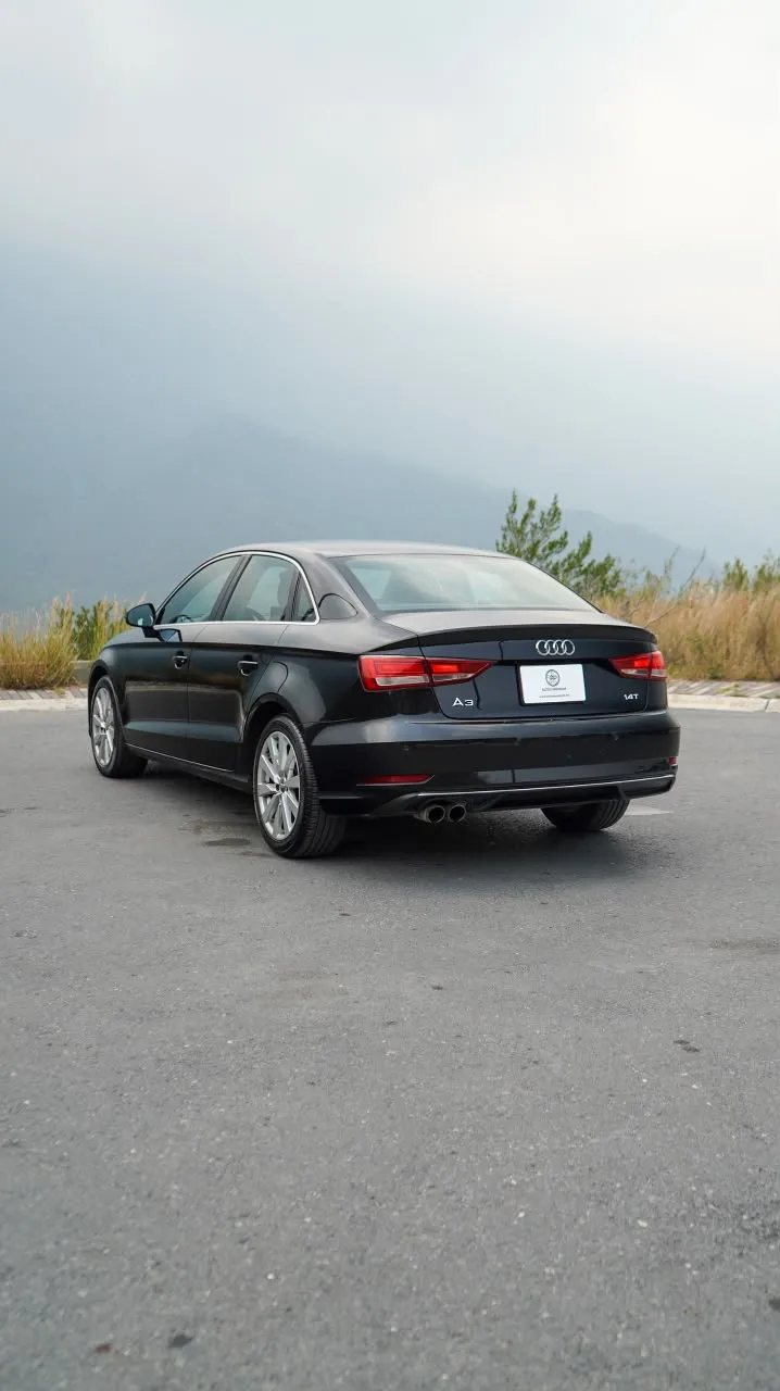 Audi A3 2018 — foto 3 de 12