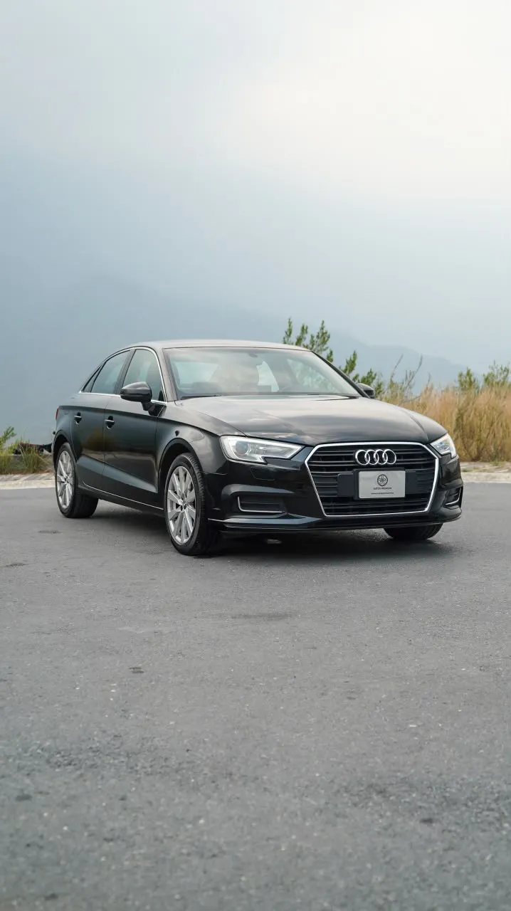 Audi A3 2018 — foto 1 de 12