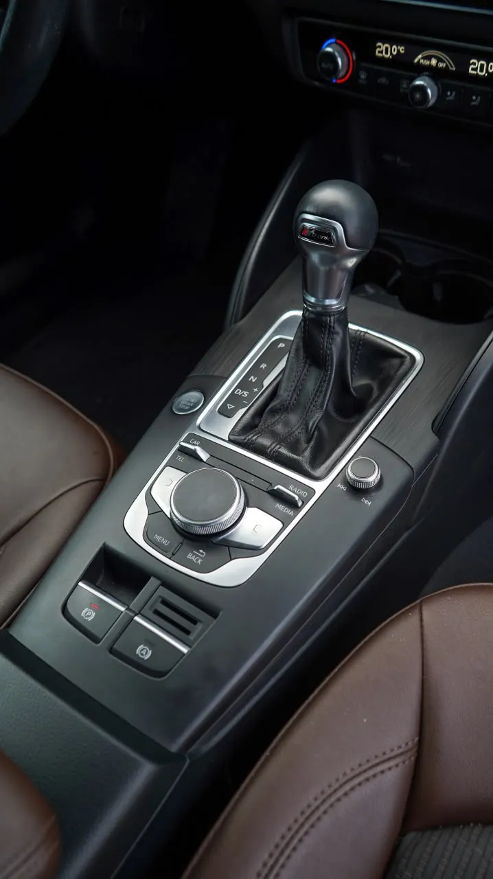 Audi A3 2018 — foto 9 de 12