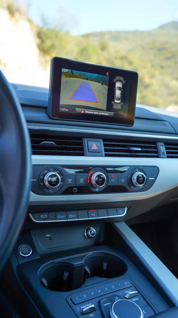 Audi A4 2019 — foto 12 de 13
