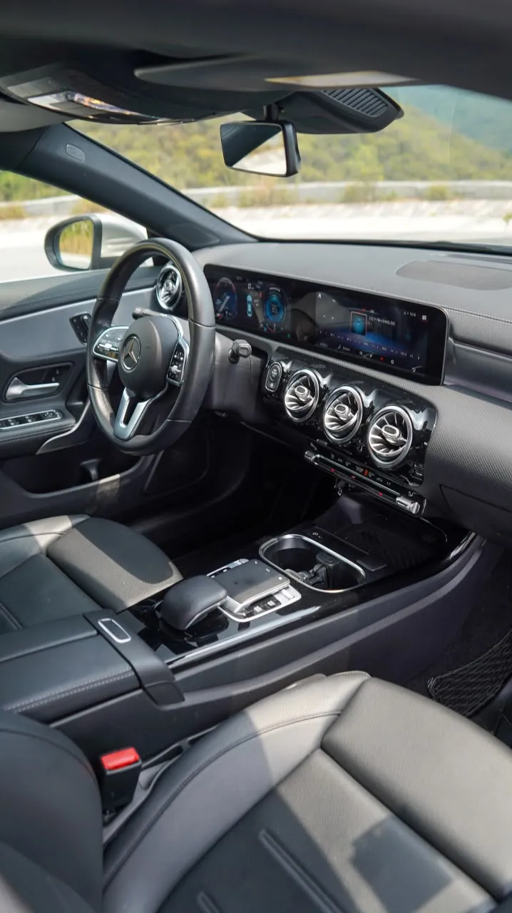 Mercedes-Benz CLA 2020 — foto 9 de 14