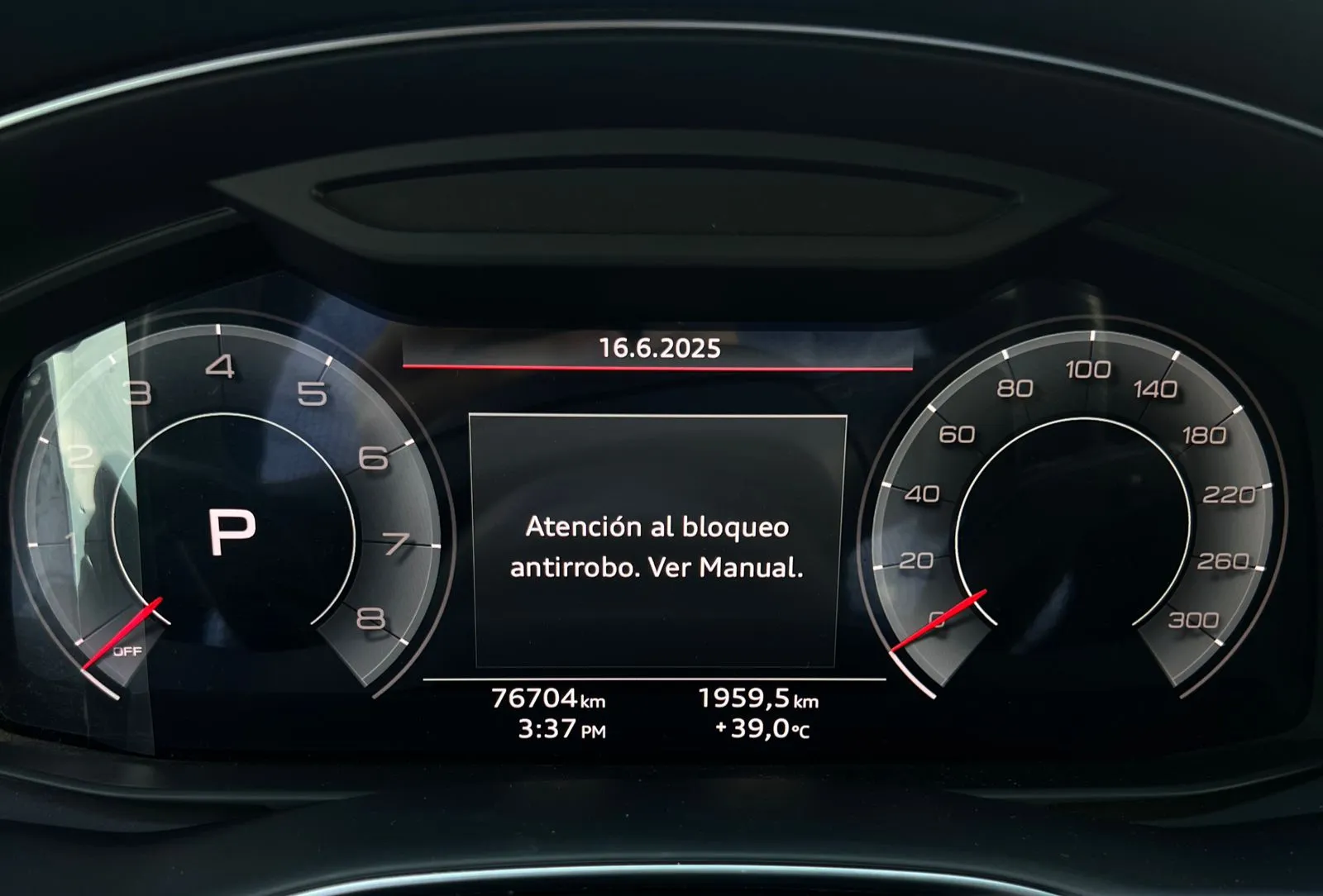 Audi Q8 2021 — foto 9 de 9