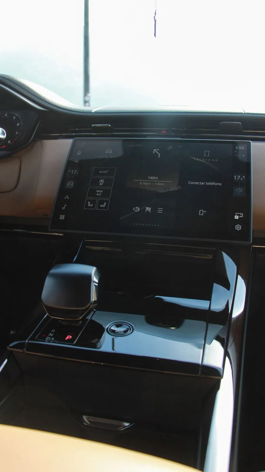 Land Rover Range Rover Sport 2025 — foto 12 de 14
