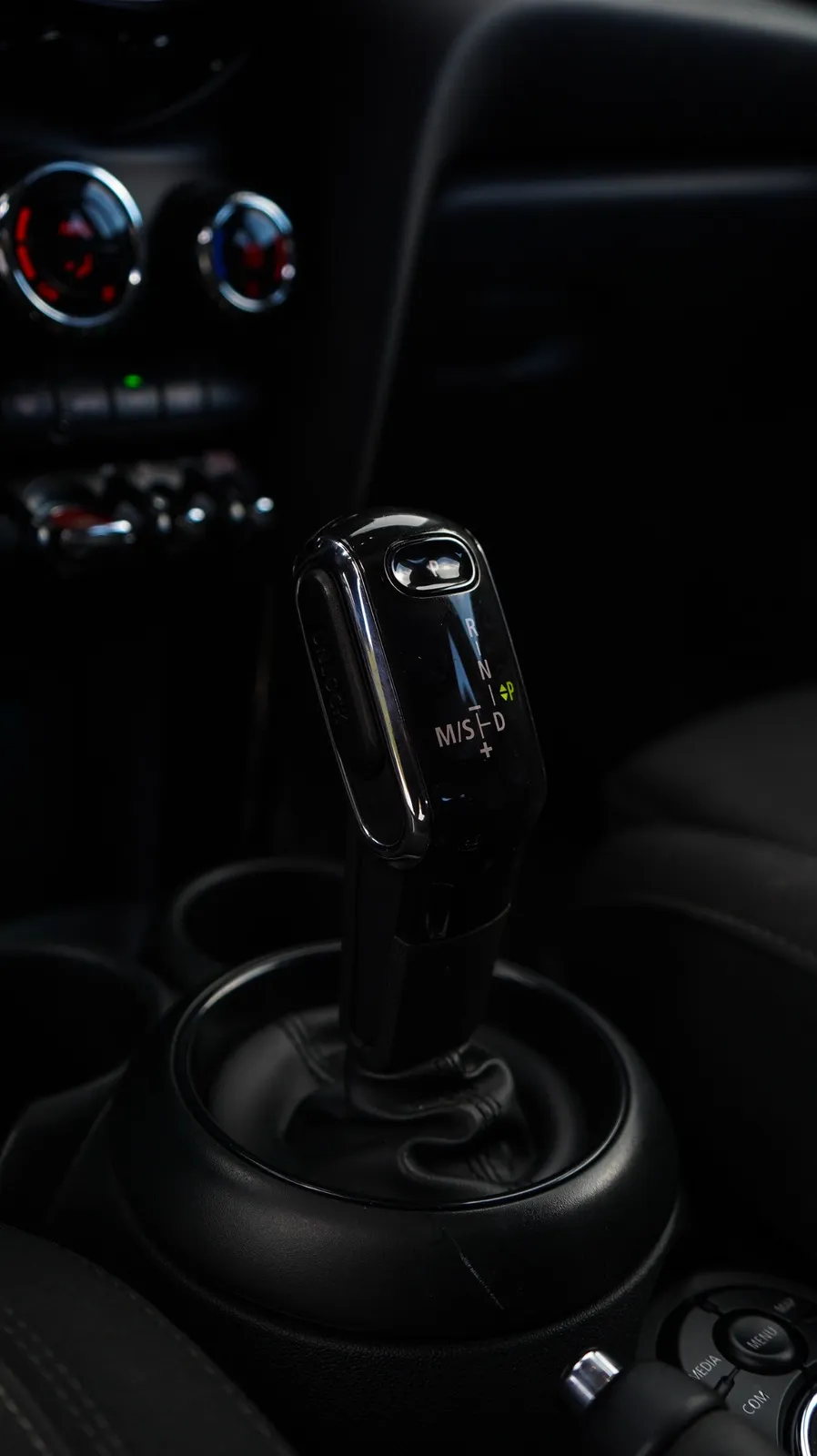 MINI Cooper 2019 — foto 8 de 11