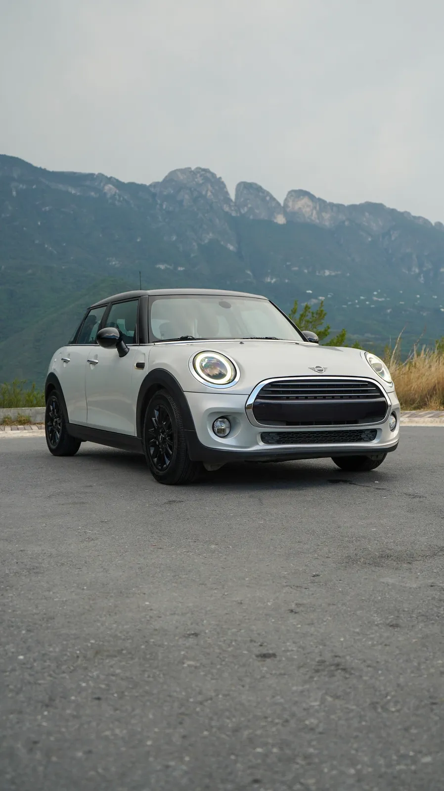 MINI Cooper 2019 — foto 1 de 11