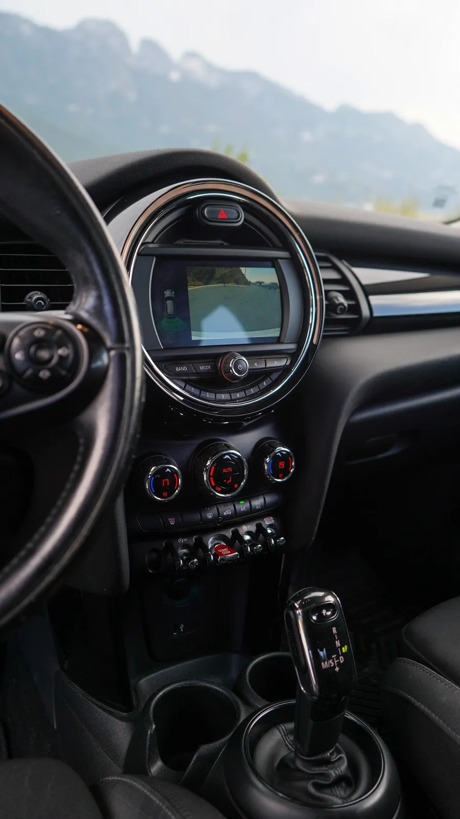 MINI Cooper 2019 — foto 7 de 11