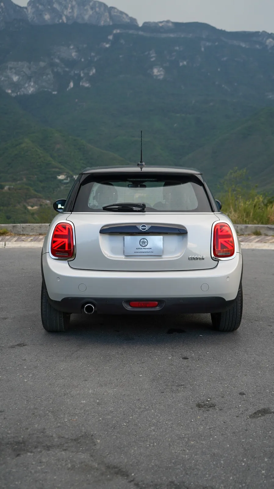 MINI Cooper 2019 — foto 5 de 11