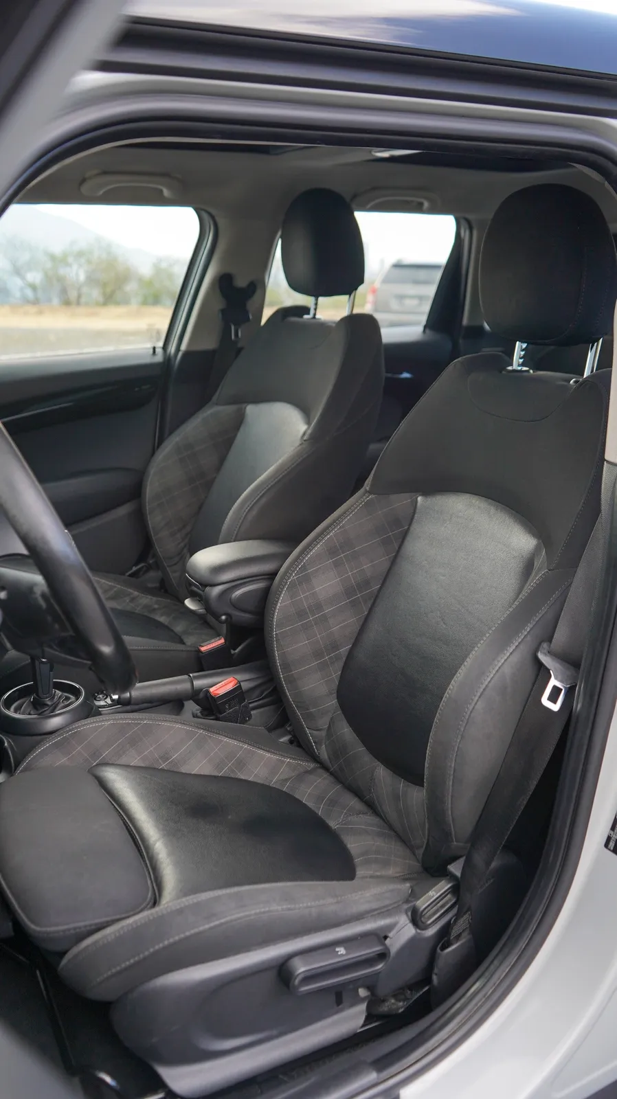 MINI Cooper 2019 — foto 9 de 11
