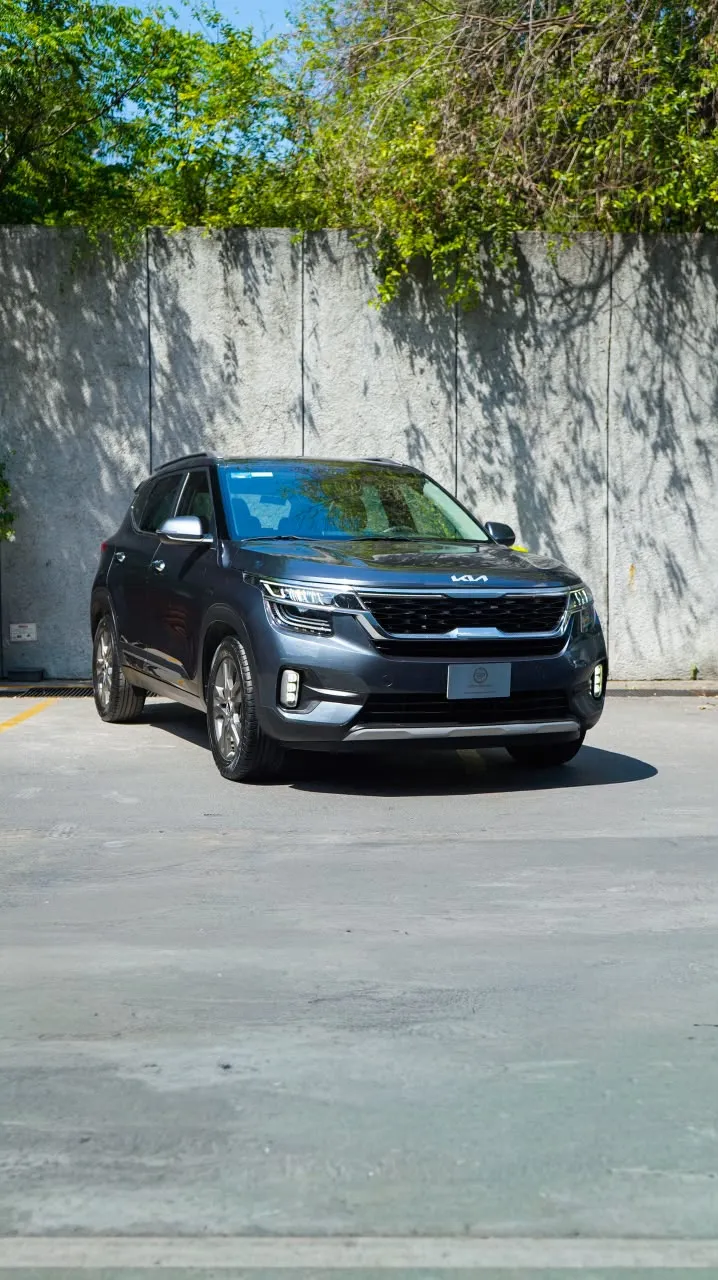 Kia Seltos 2023 — foto 1 de 10