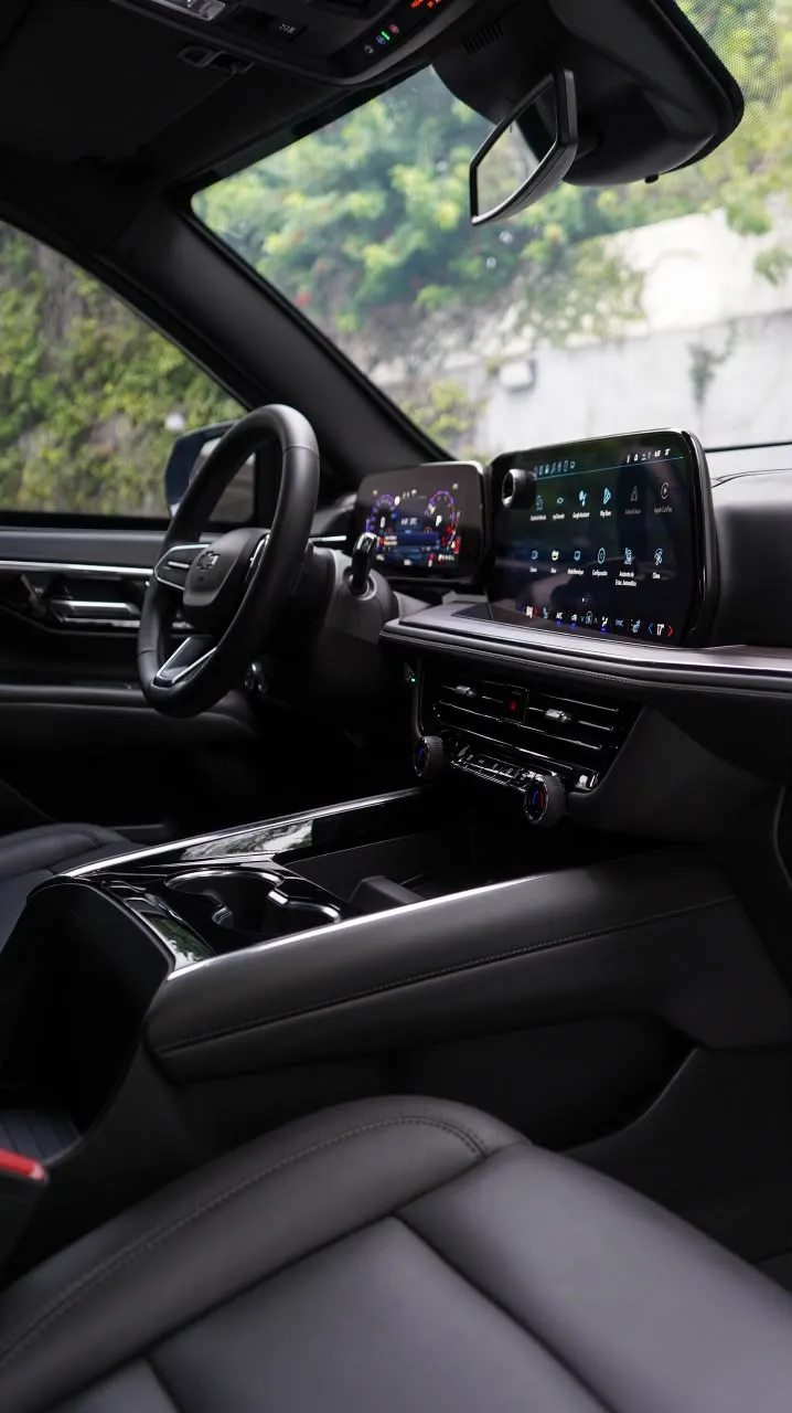 Chevrolet Tahoe 2025 — foto 6 de 13