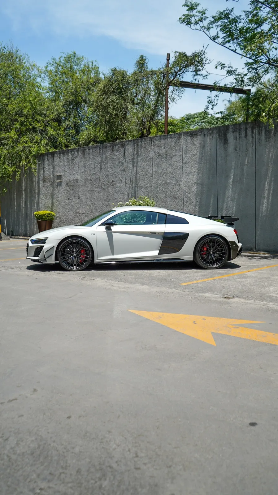 Audi R8 2023 — foto 2 de 15