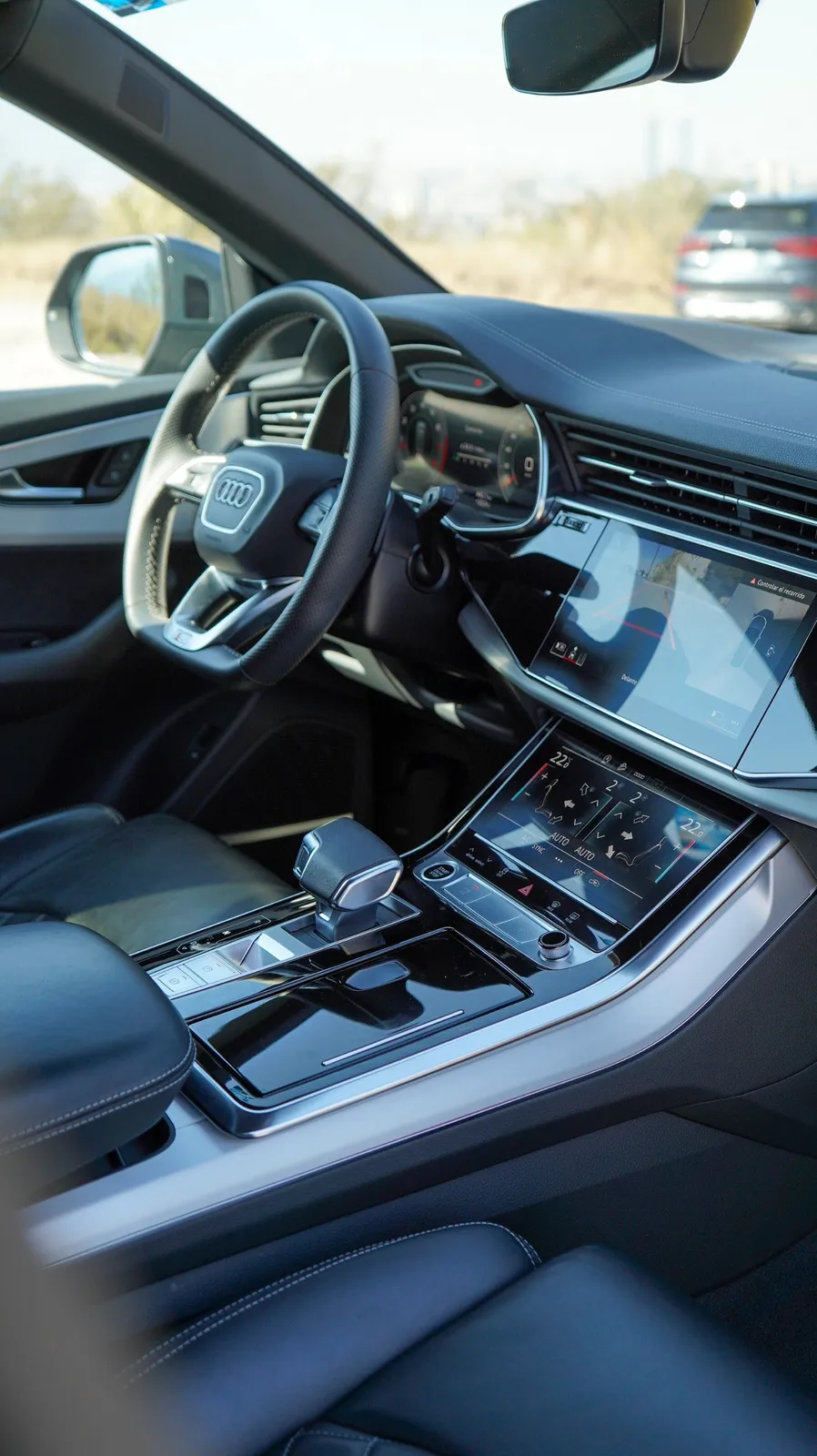 Audi Q8 2023 — foto 10 de 14