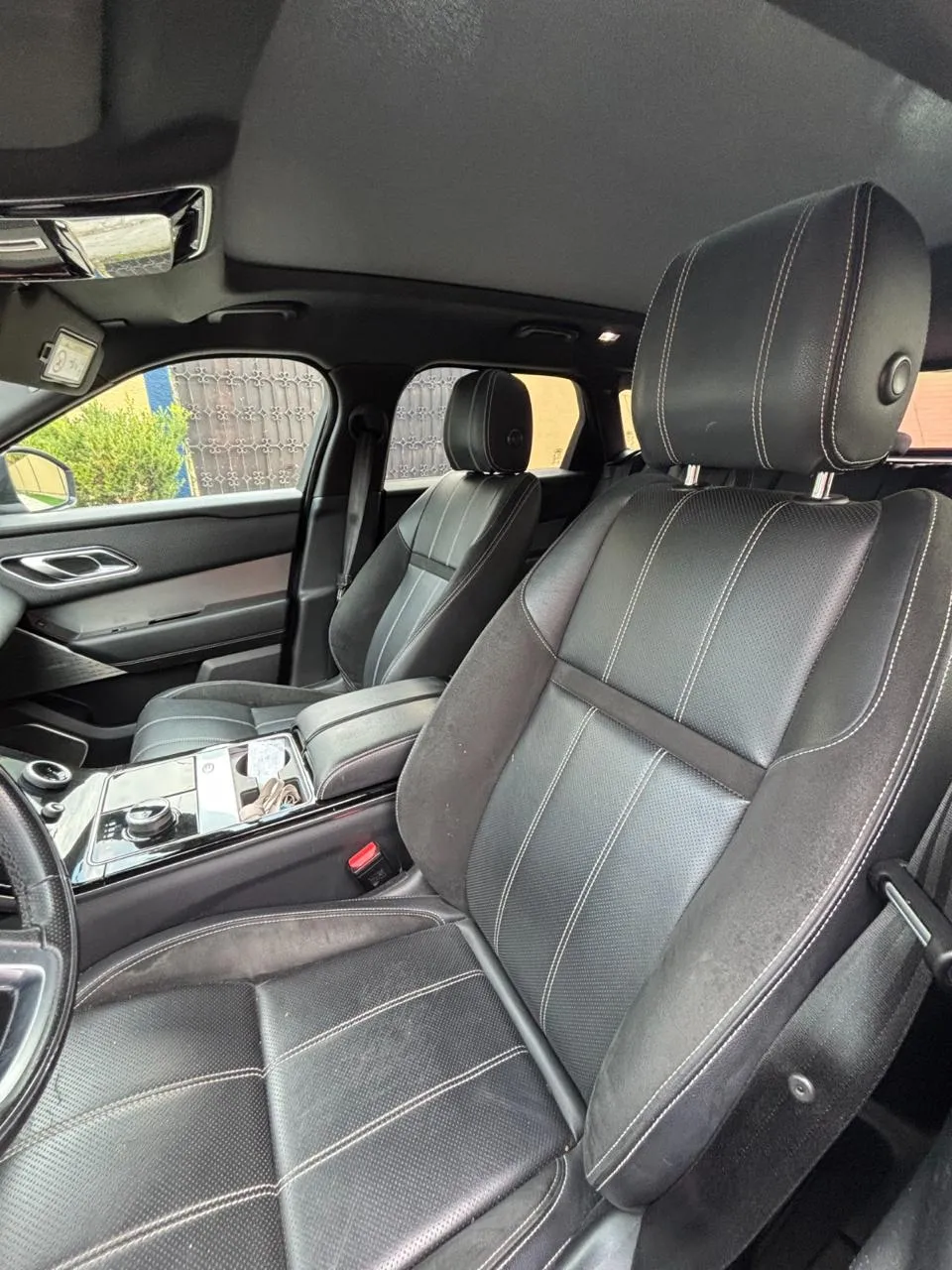 Land Rover Range Rover Velar 2019 — foto 8 de 12