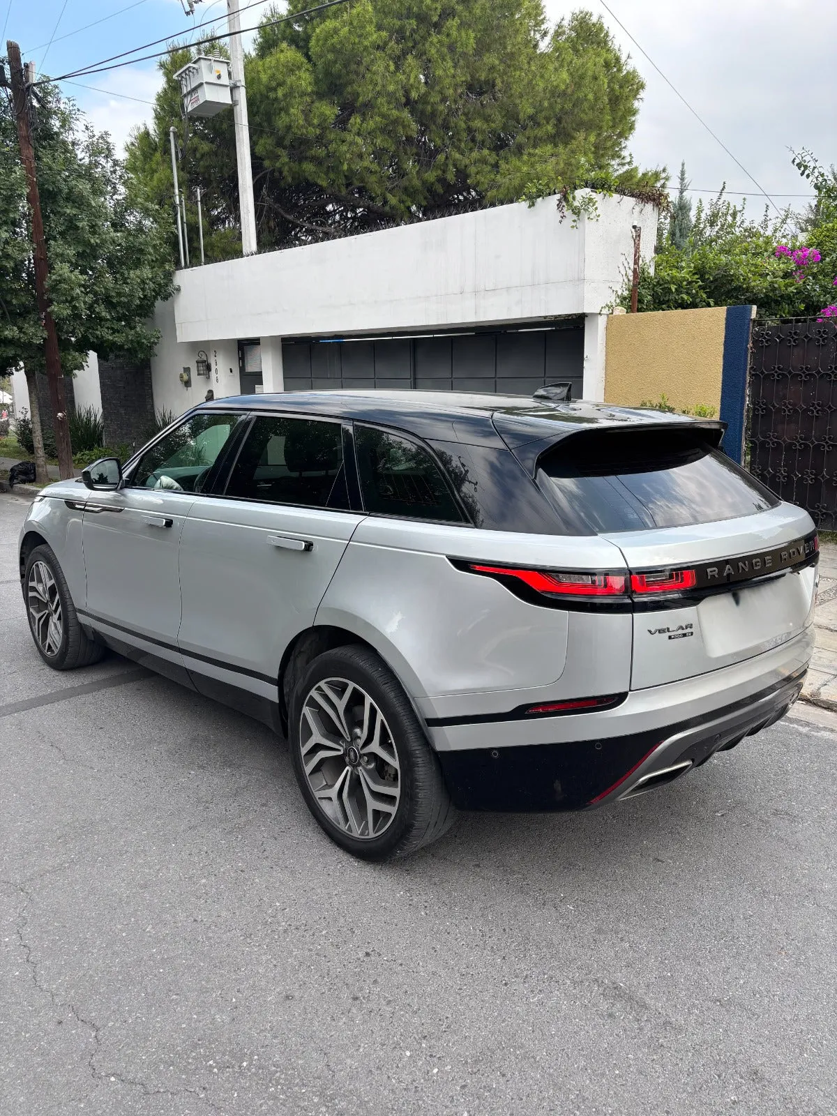 Land Rover Range Rover Velar 2019 — foto 5 de 12