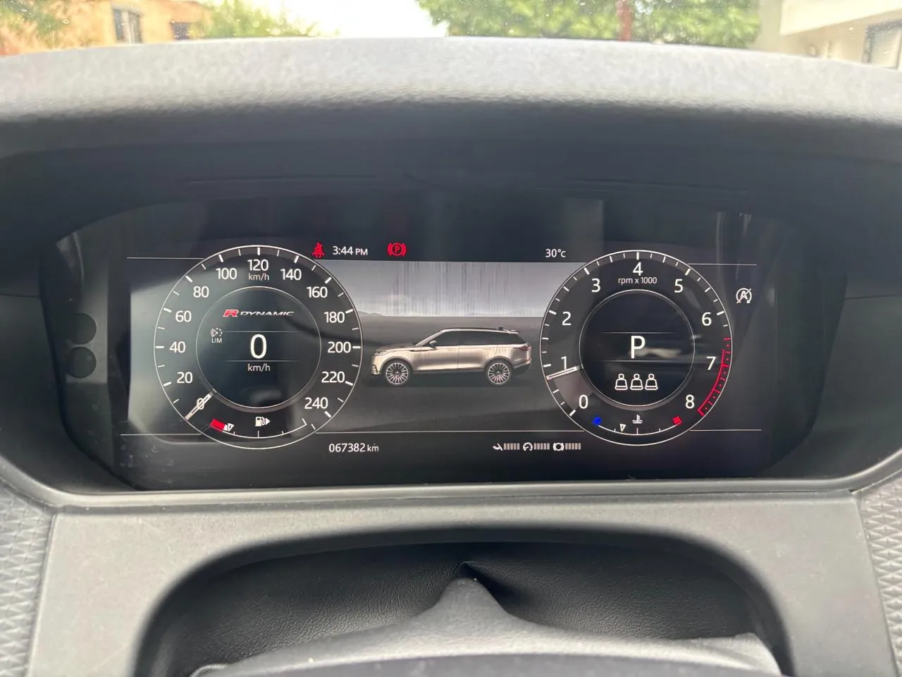 Land Rover Range Rover Velar 2019 — foto 10 de 12