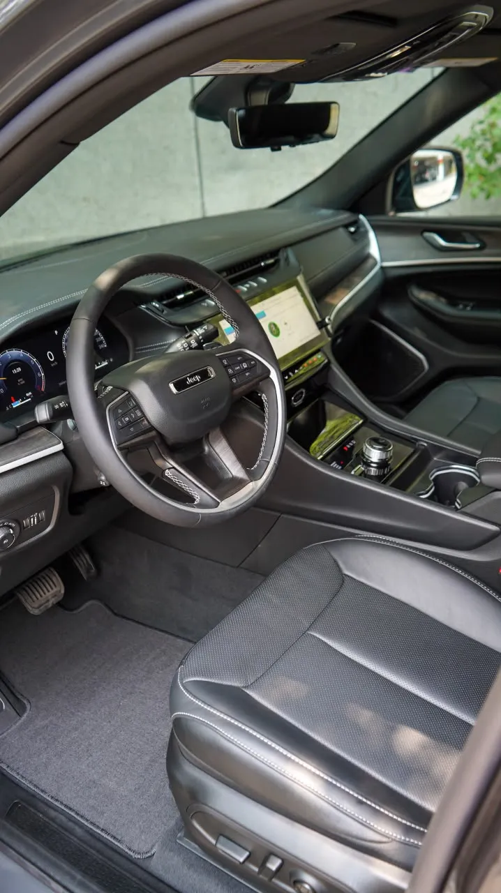 Jeep Grand Cherokee 2026 — foto 6 de 10