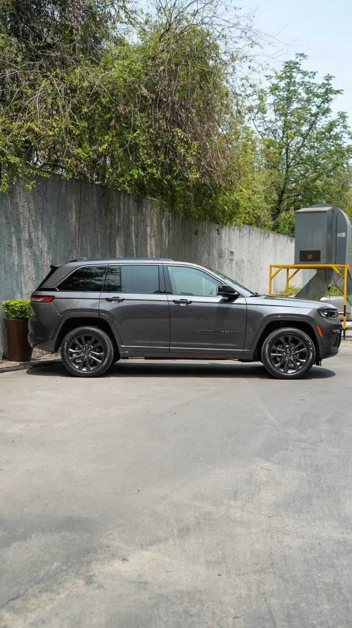 Jeep Grand Cherokee 2026 — foto 4 de 10