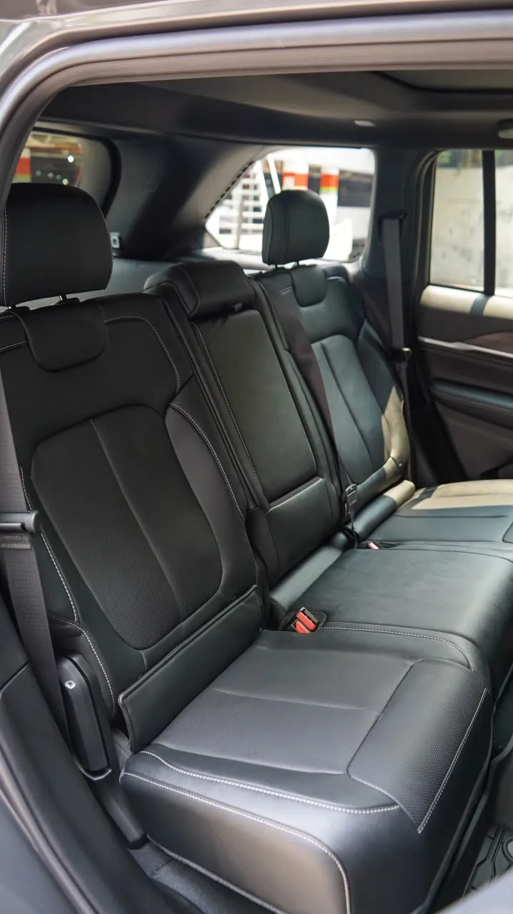 Jeep Grand Cherokee 2026 — foto 10 de 10