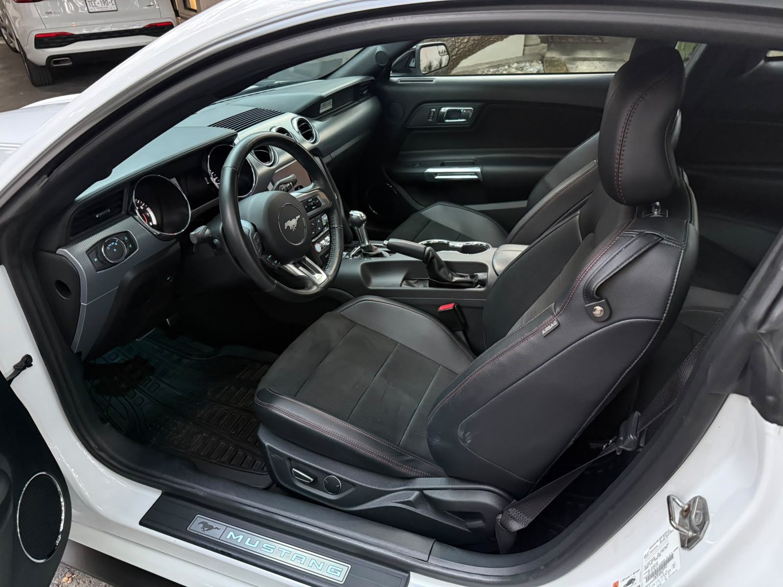 Ford Mustang GT 2018 — foto 3 de 6