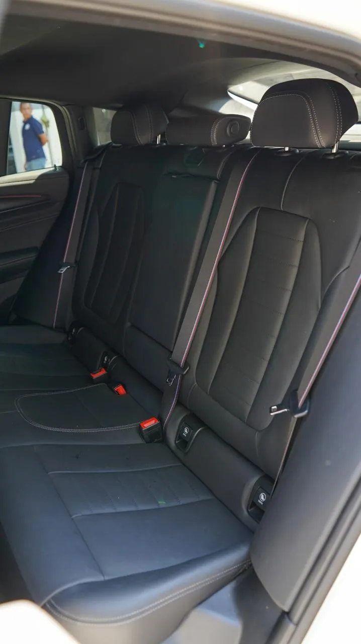 BMW X4 2023 — foto 7 de 8