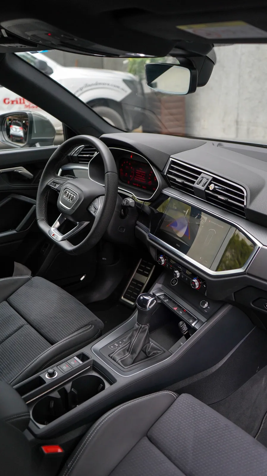 Audi Q3 2024 — foto 9 de 12