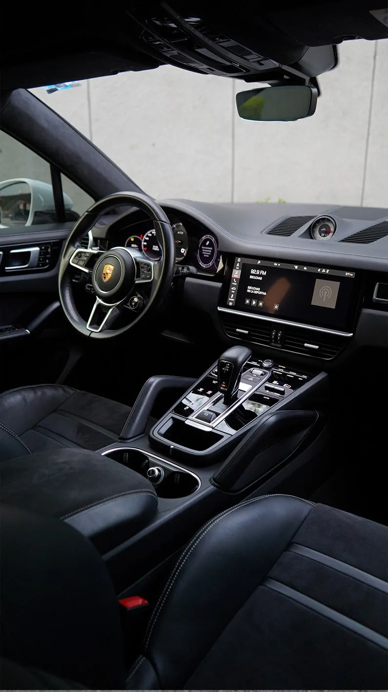 Porsche Cayenne 2021 — foto 7 de 12