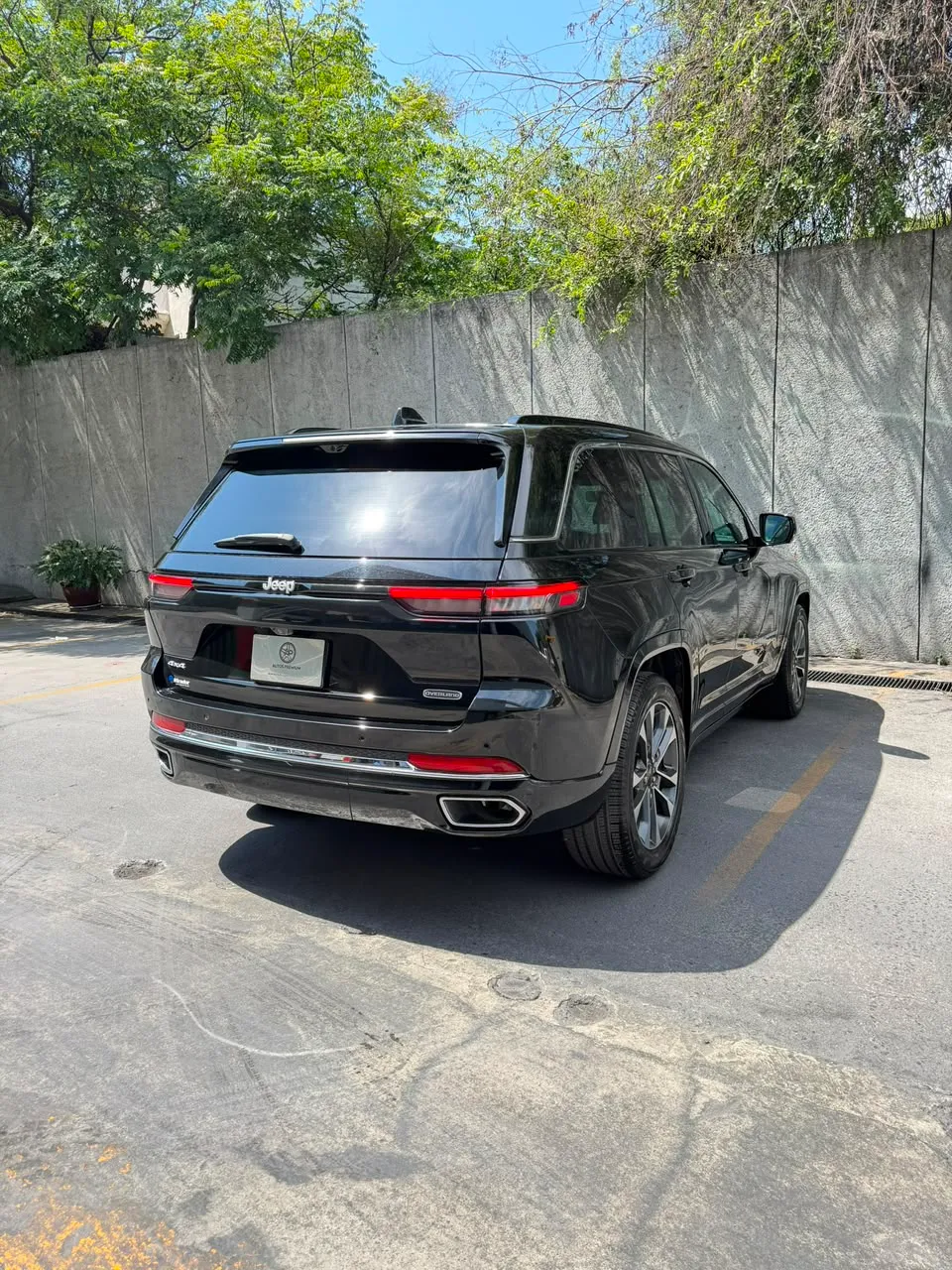 Jeep Grand Cherokee 2024 — foto 4 de 14