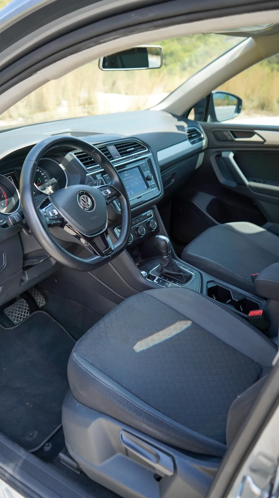 Volkswagen Tiguan 2019 — foto 7 de 9