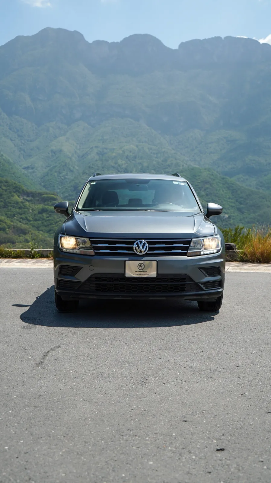 Volkswagen Tiguan 2019 — foto 2 de 9