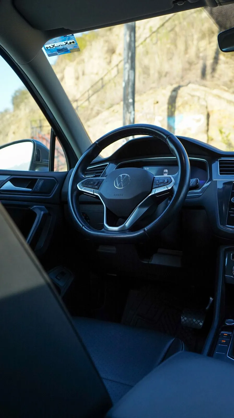 Volkswagen Tiguan 2022 — foto 7 de 13
