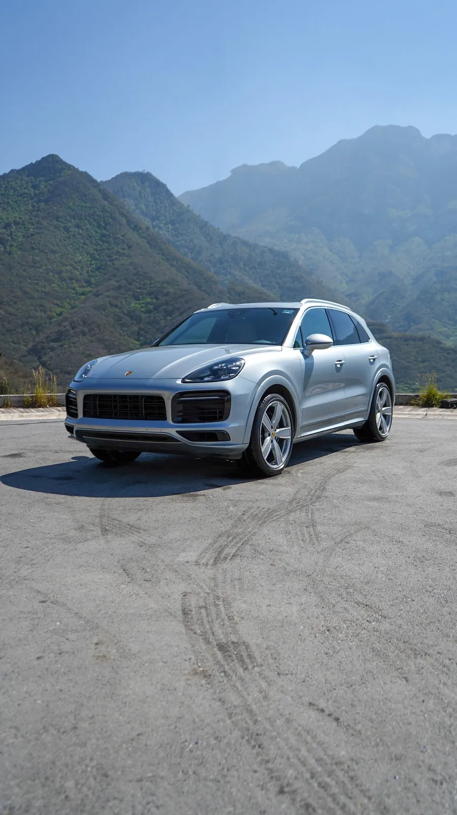 Porsche Cayenne 2022 — foto 2 de 15