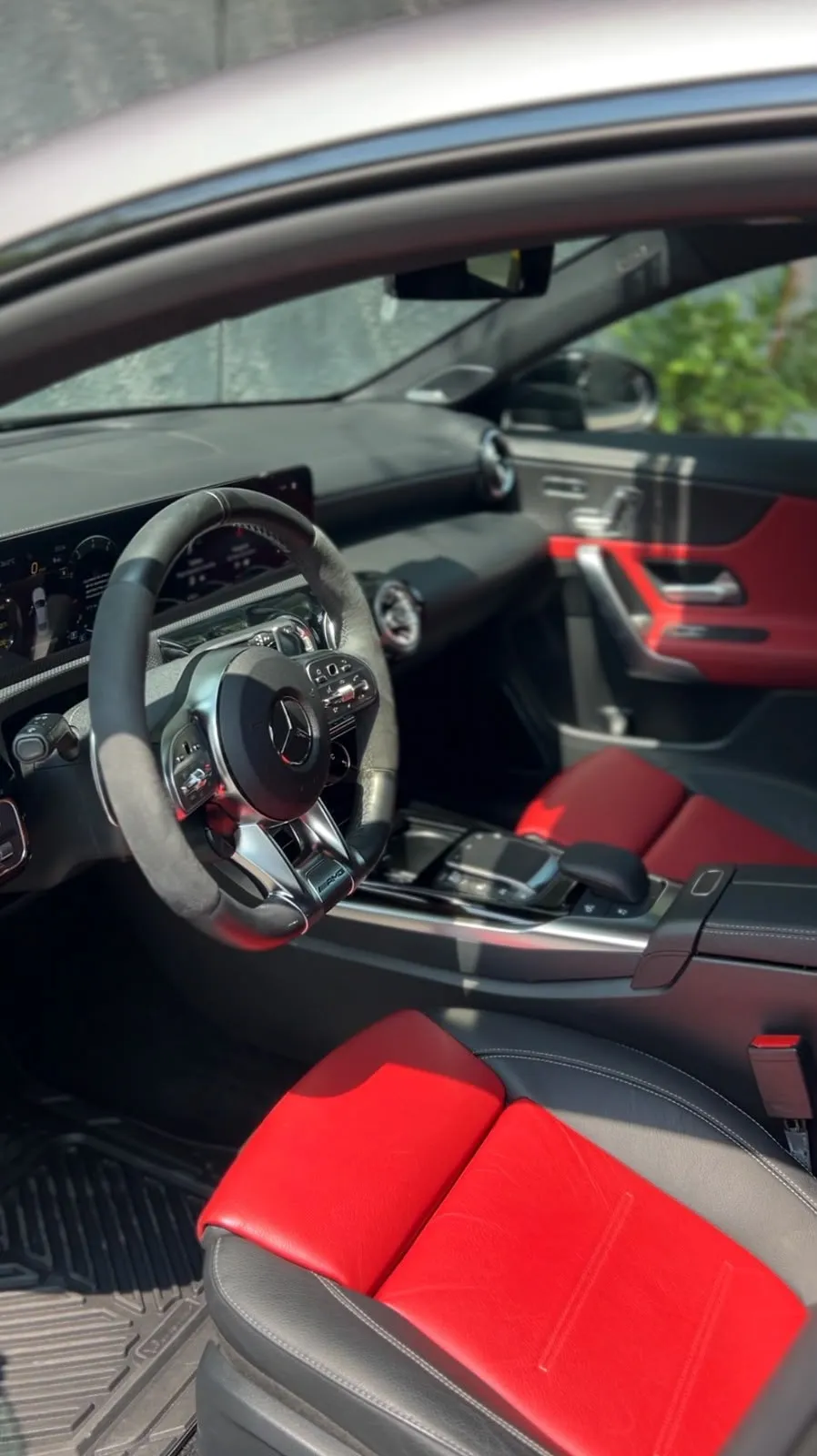 Mercedes-Benz CLA 2023 — foto 9 de 14