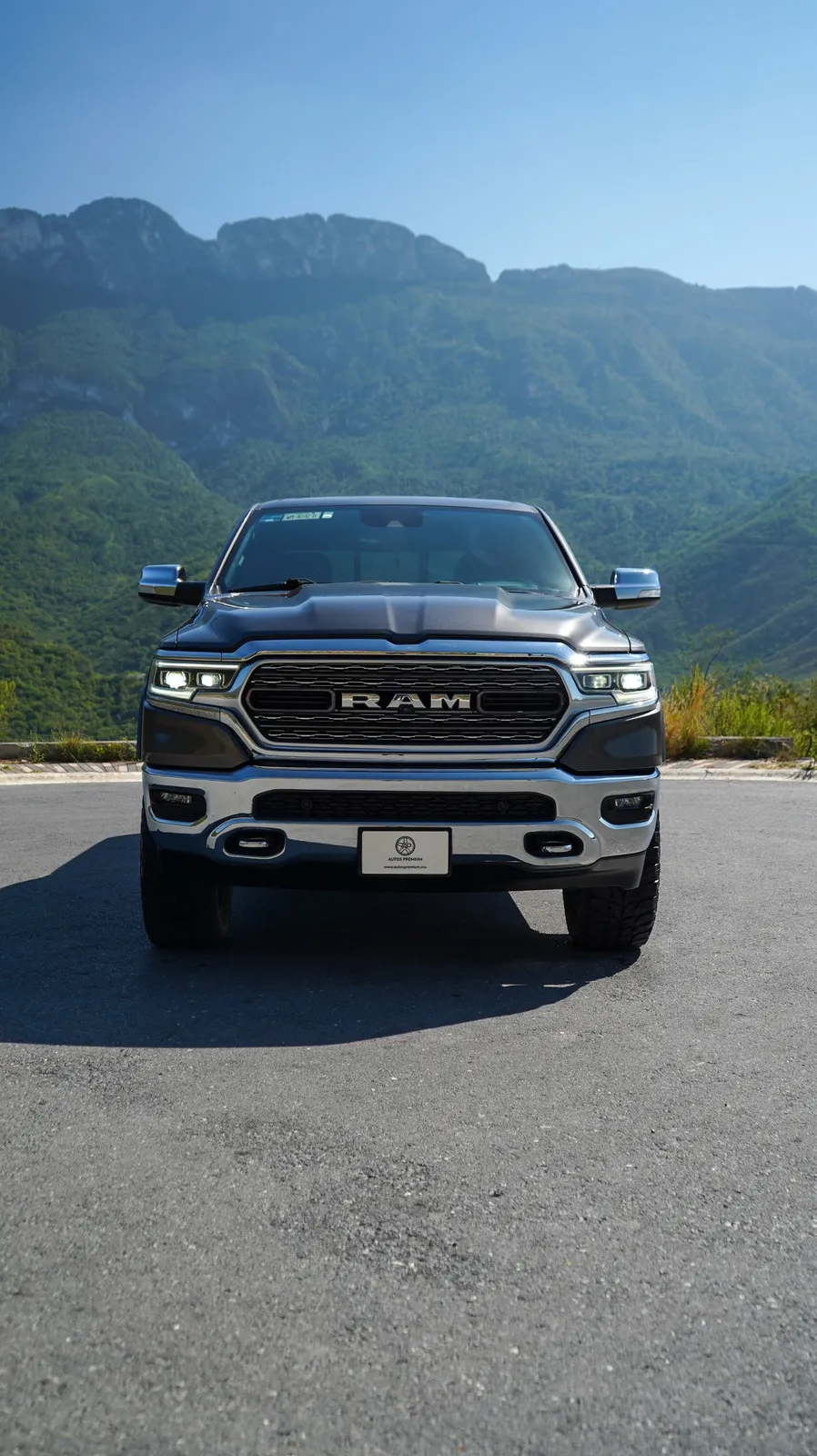 RAM 1500 2021 — foto 2 de 14