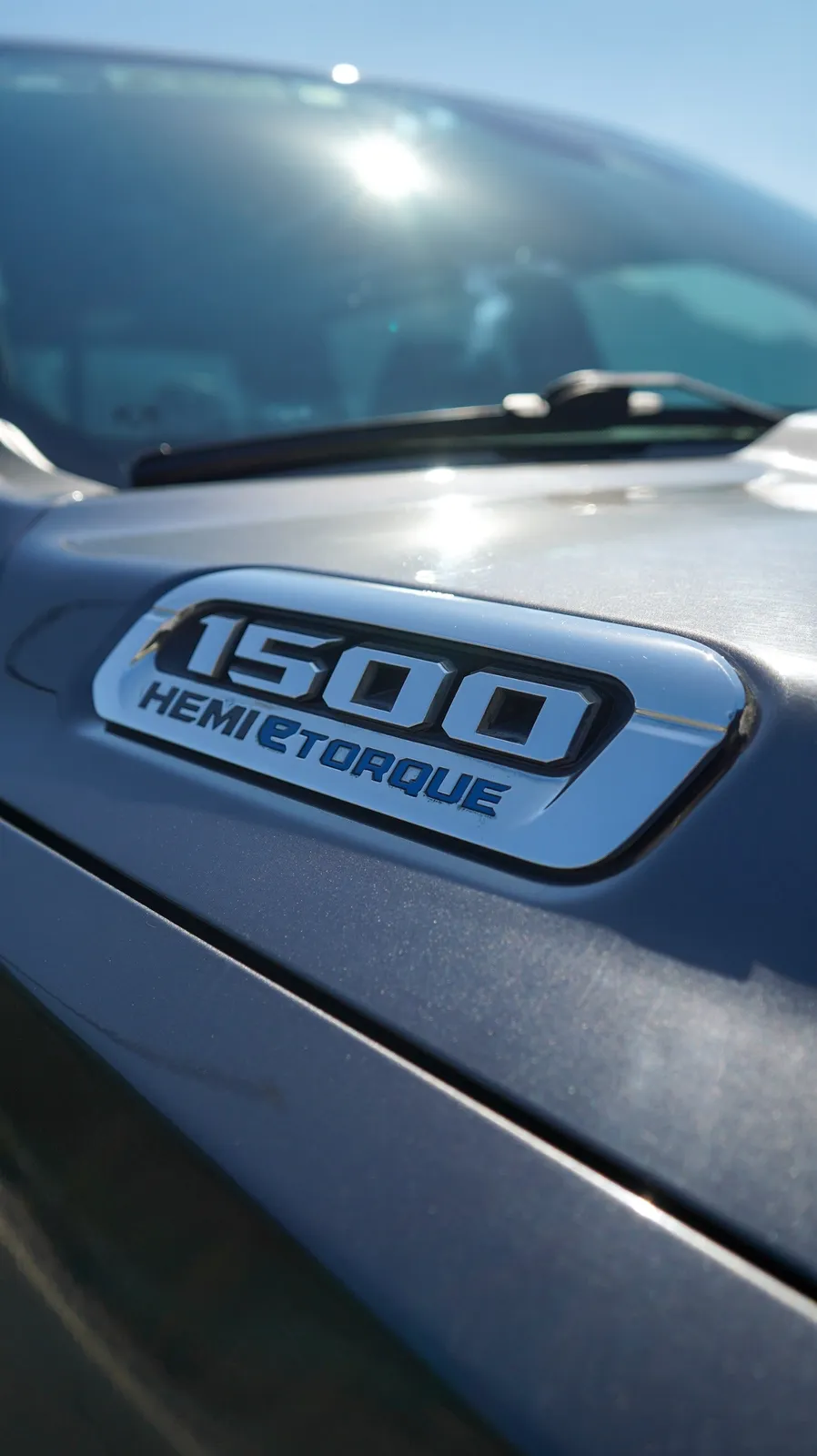 RAM 1500 2021 — foto 14 de 14
