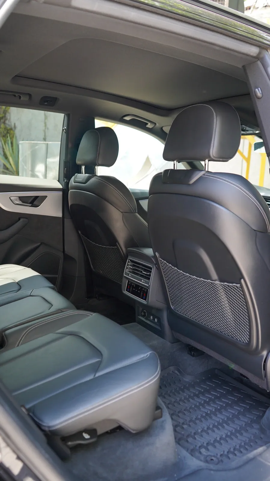 Audi Q8 2020 — foto 9 de 11