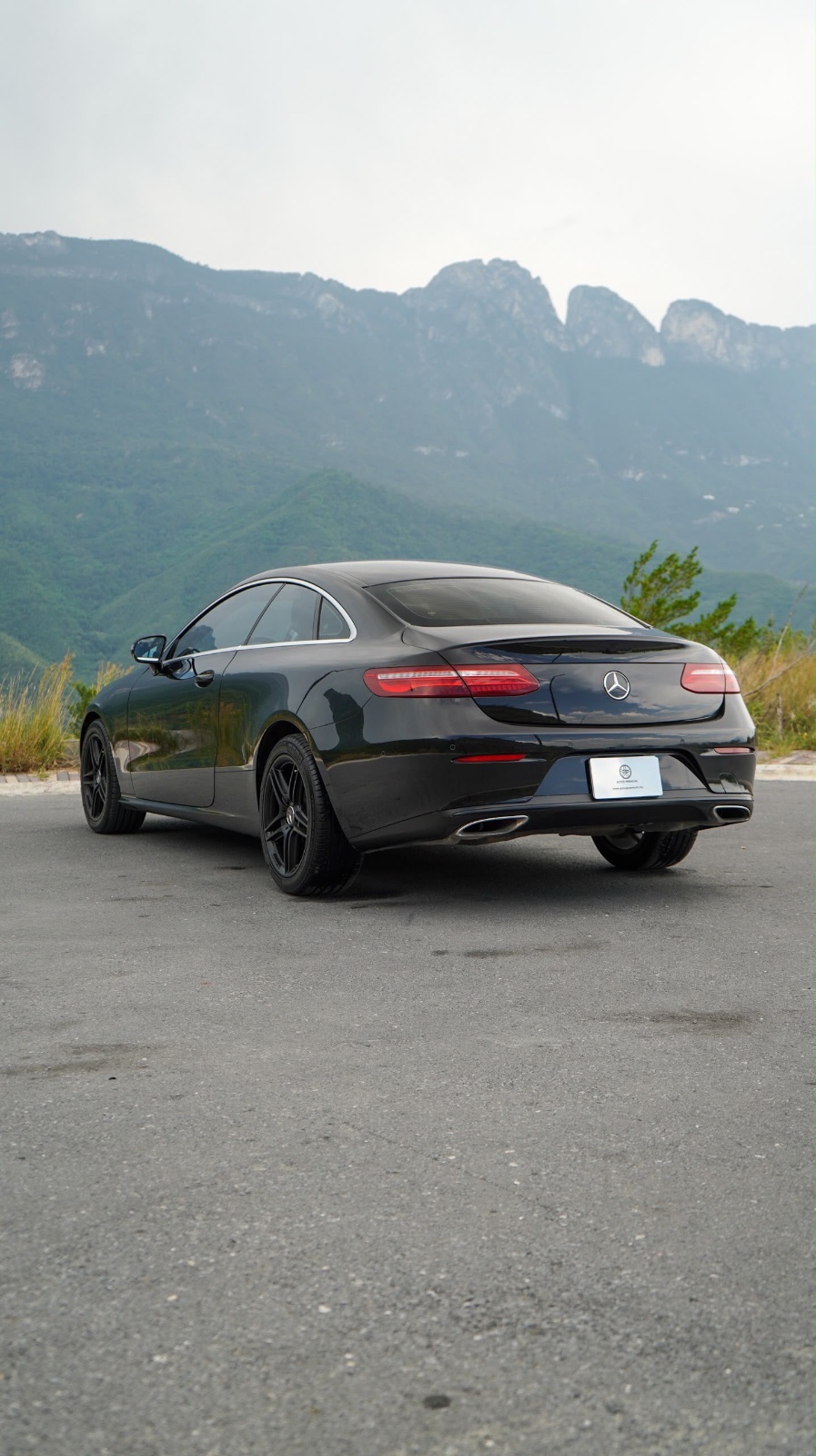 Mercedes-Benz E 300 Coupé 2019 — foto 2 de 6
