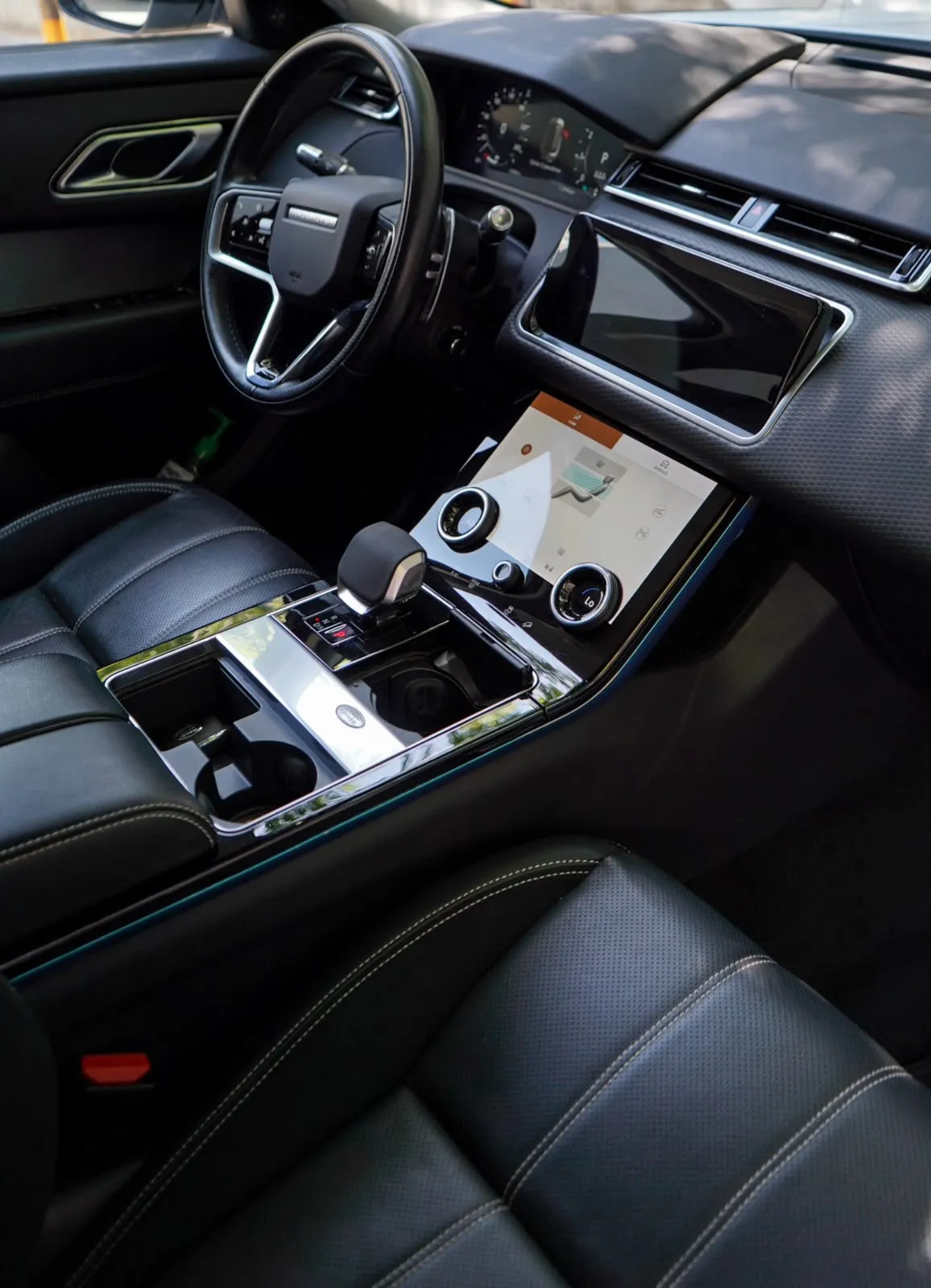 Land Rover Range Rover Velar 2021 — foto 11 de 12
