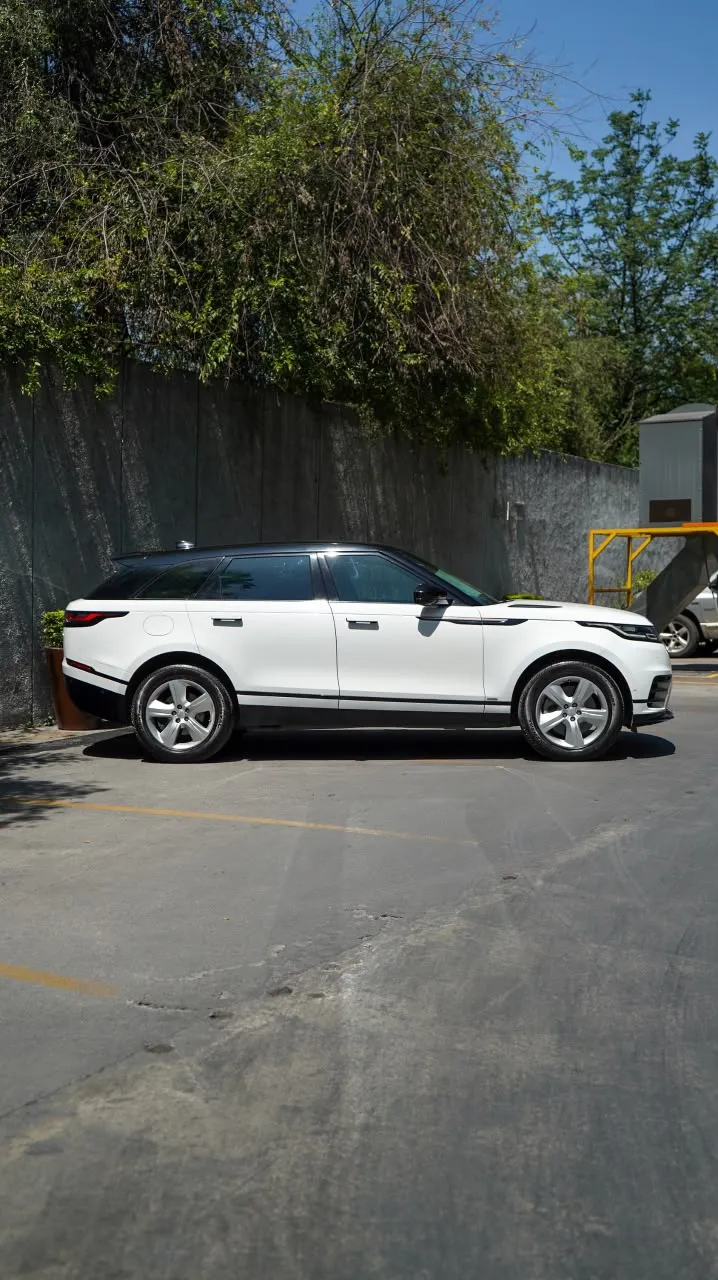 Land Rover Range Rover Velar 2021 — foto 3 de 12