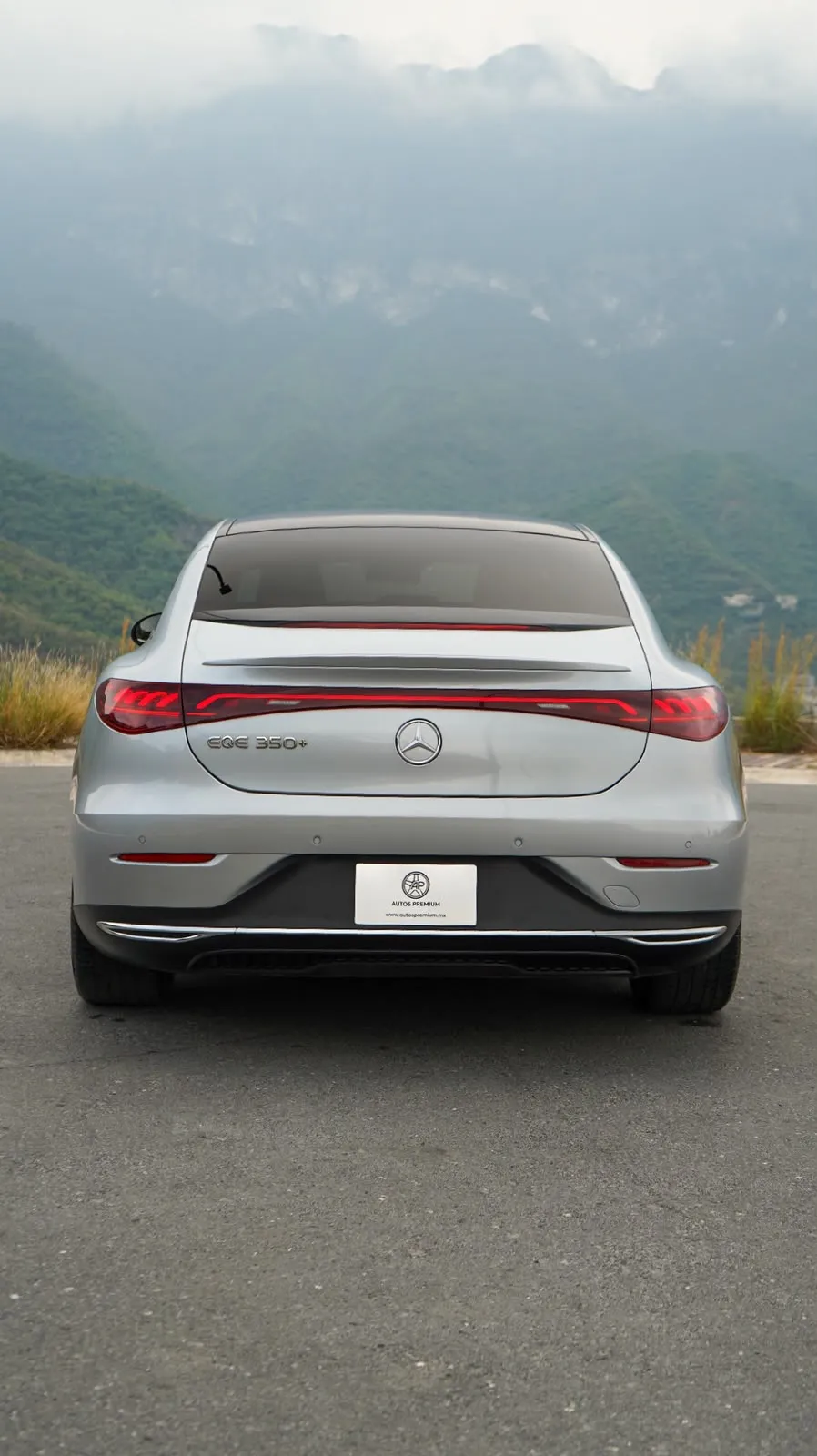 Mercedes-Benz EQE 2023 — foto 5 de 15