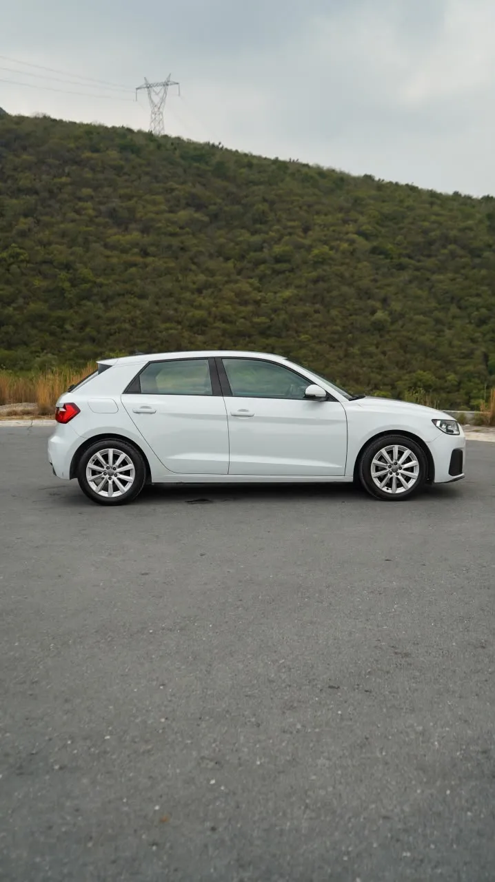 Audi A1 Sportback 2021 — foto 3 de 10