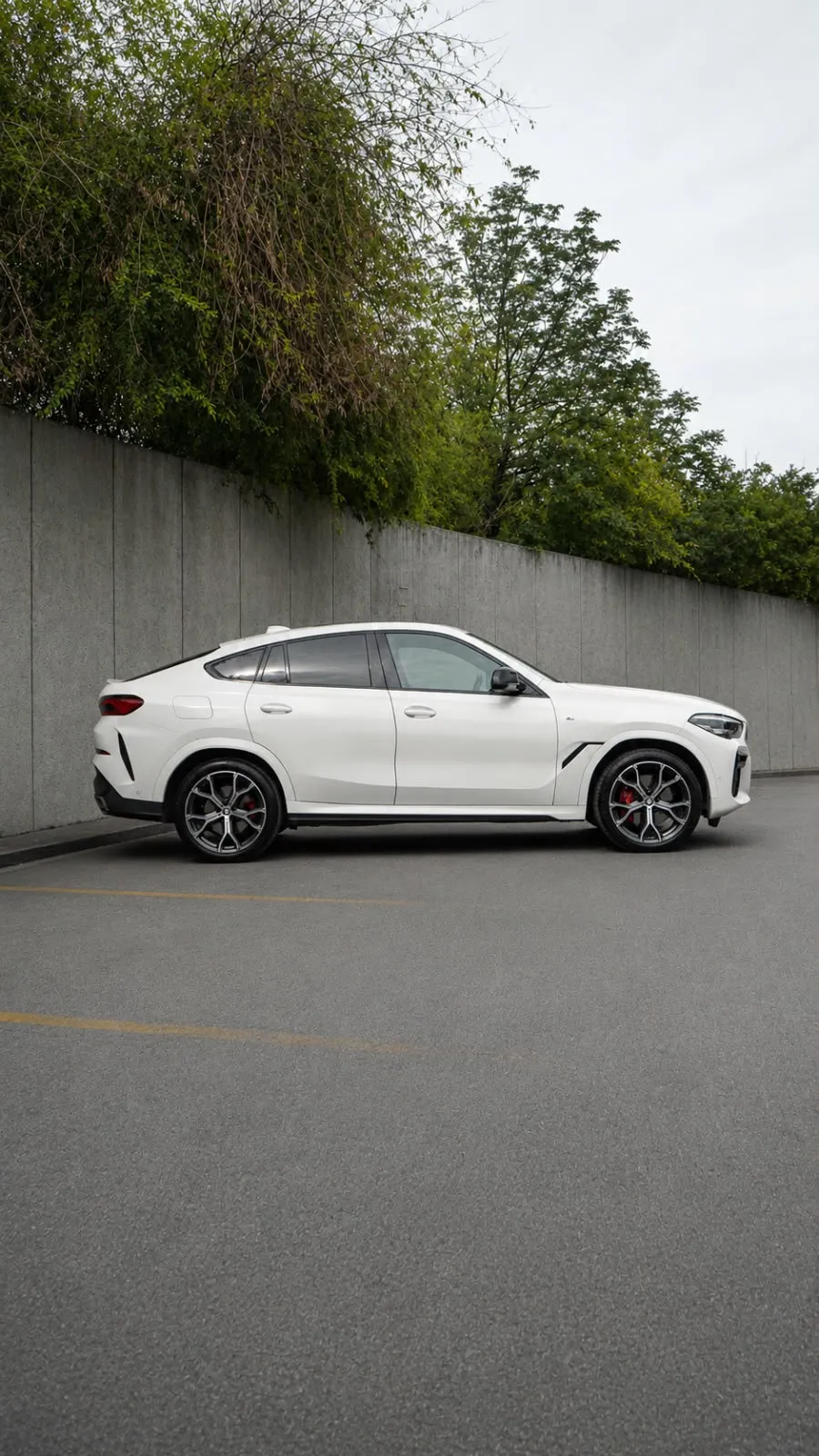 BMW X6 2023 — foto 4 de 11