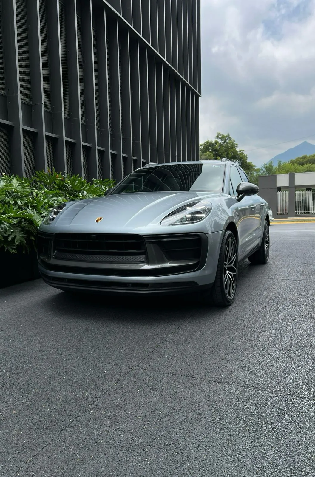 Porsche Macan 2025 — foto 12 de 15